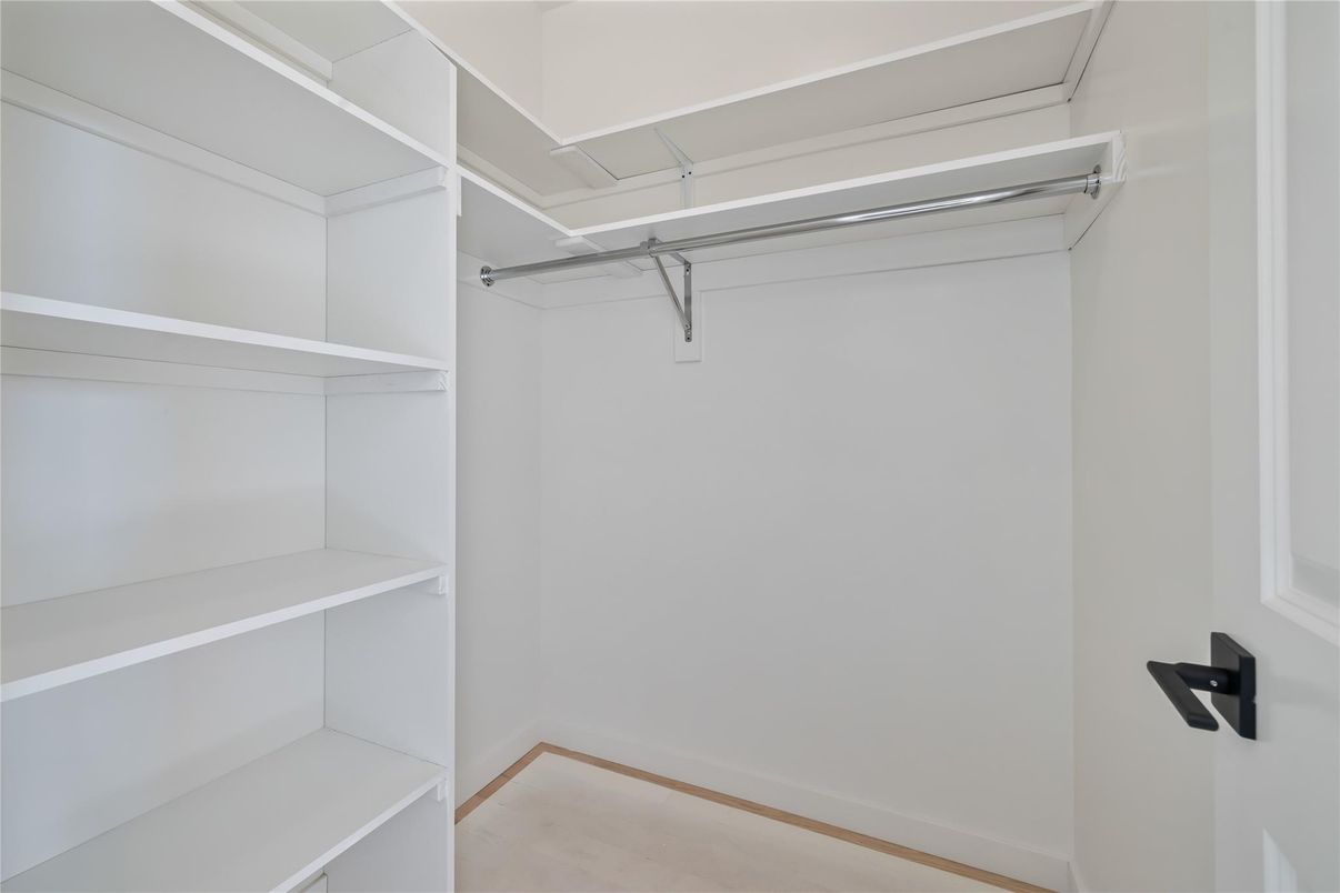 Interior, Walk-in Closets