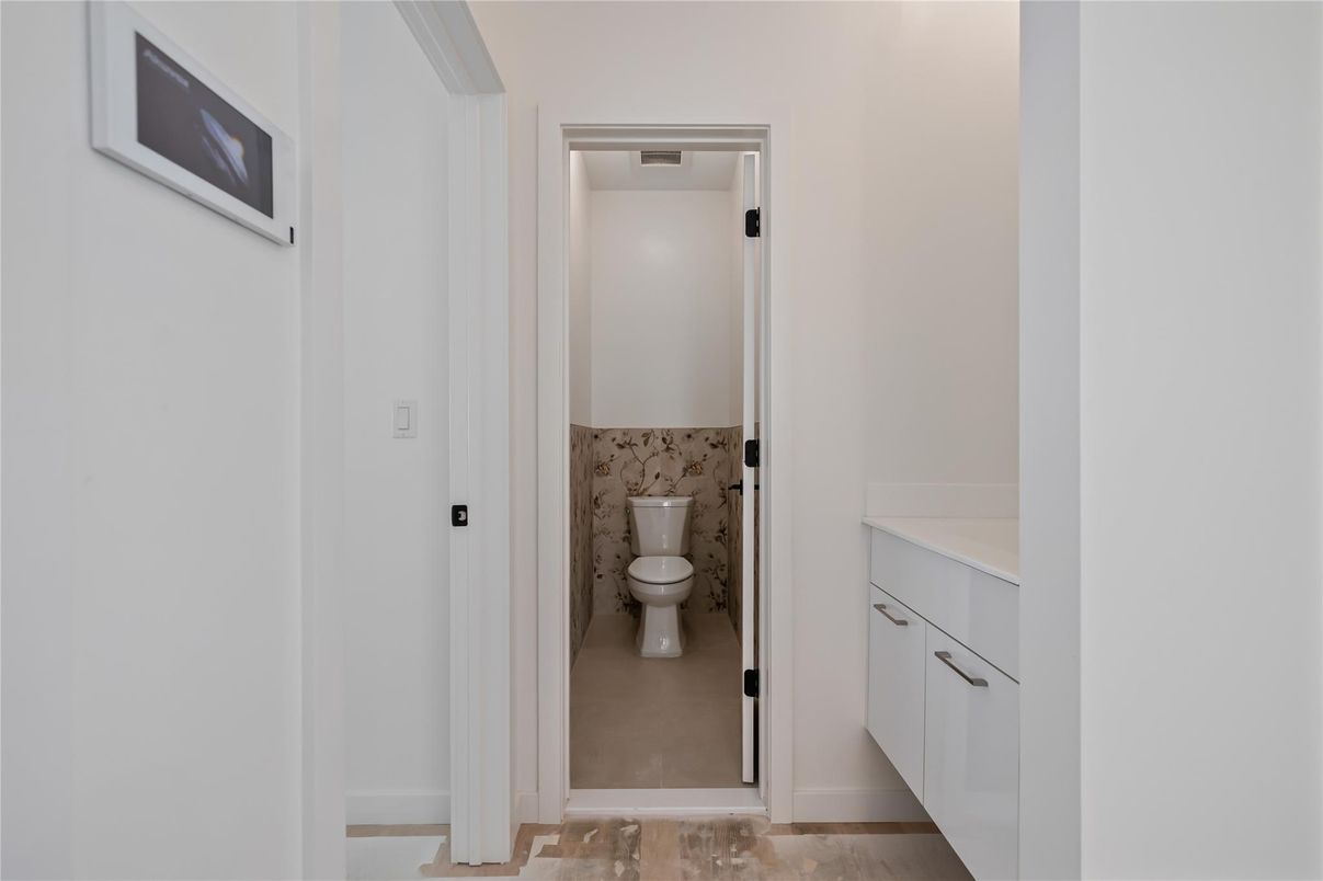 Bathroom, Interior