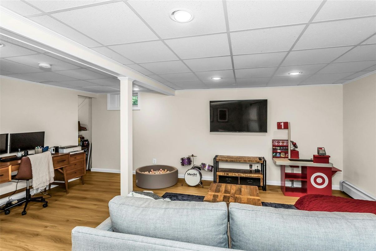 Home Office, Interior, Recessed Lighting, Wood Texture Flooring