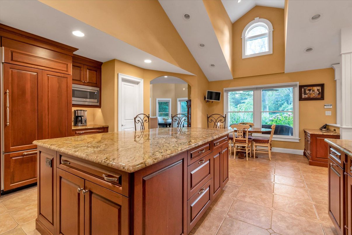 Dining room, Interior, Kitchen, Recessed Lighting
