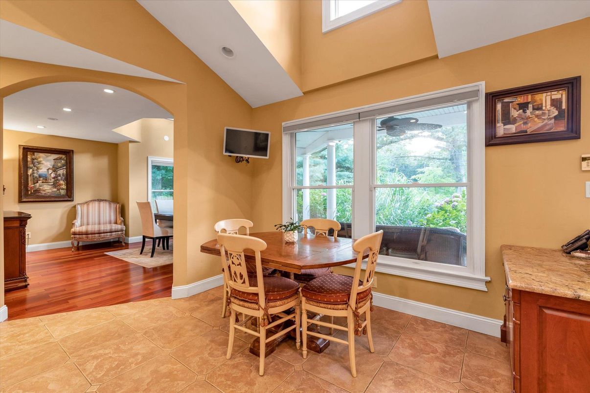 Dining room, Interior, Recessed Lighting, Wood Texture Flooring