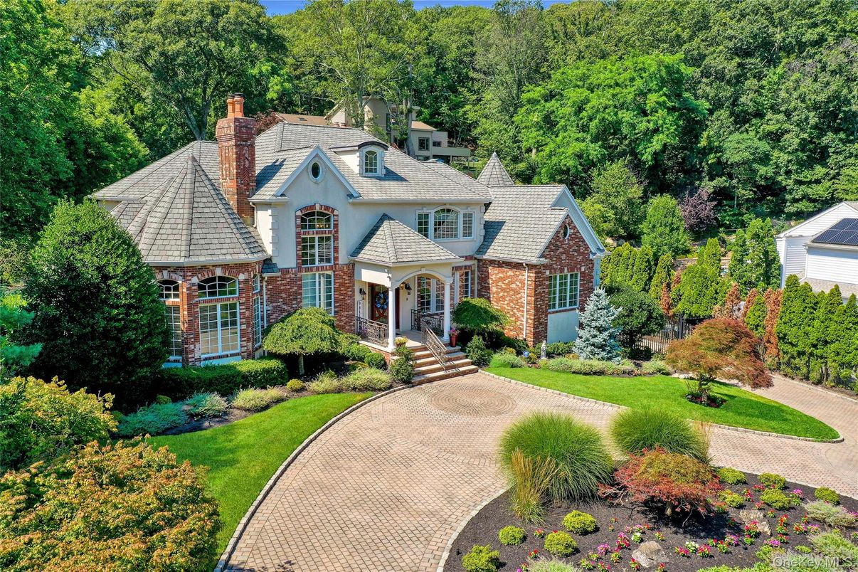 Exterior, Facade, Brick Facade, French Provincial