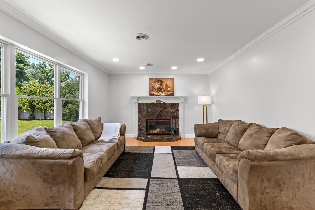 Fireplace, Interior, Living room, Recessed Lighting