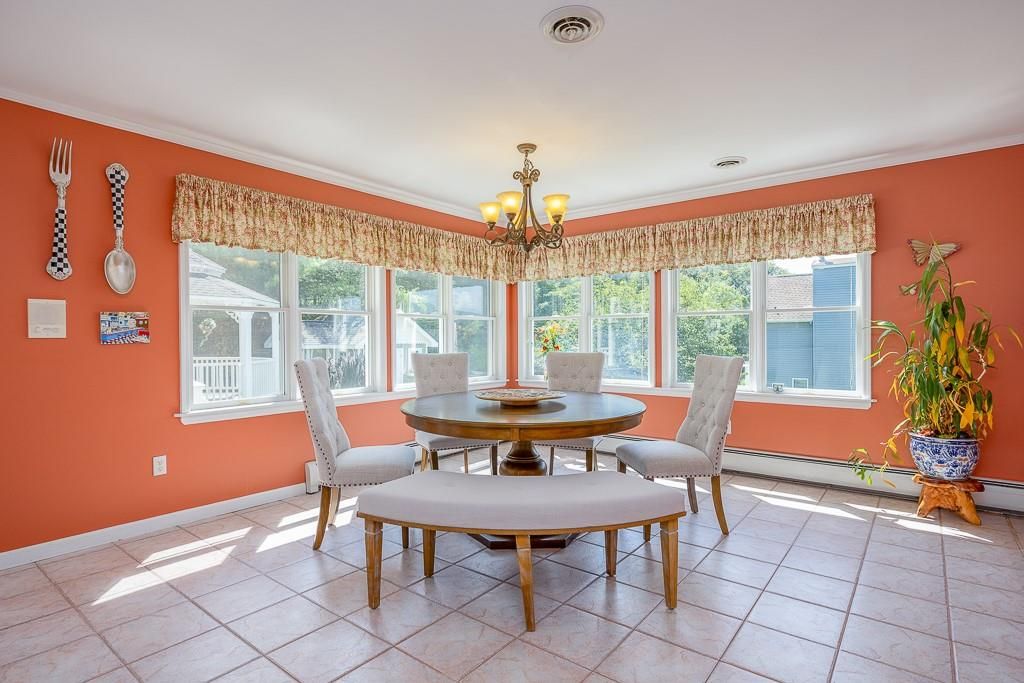 Chandelier, Dining room, Interior