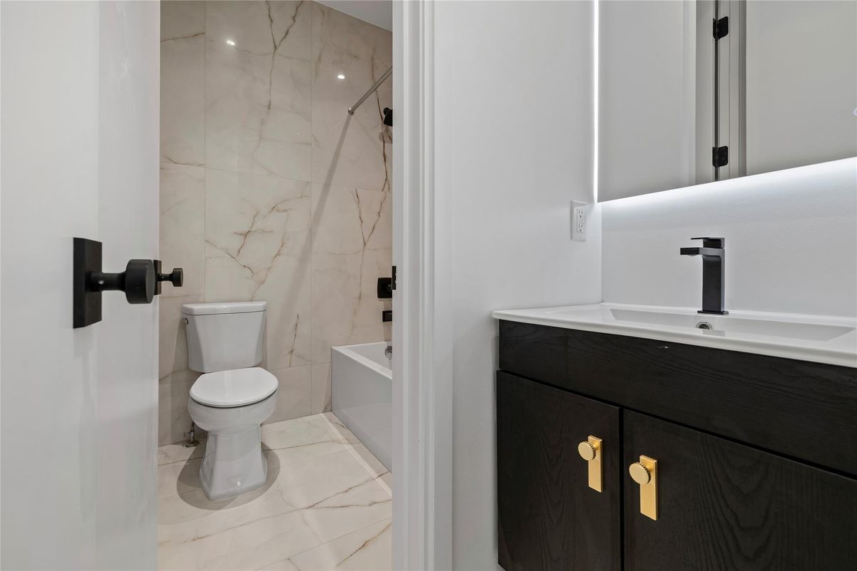 Bathroom, Interior, Marble Walls