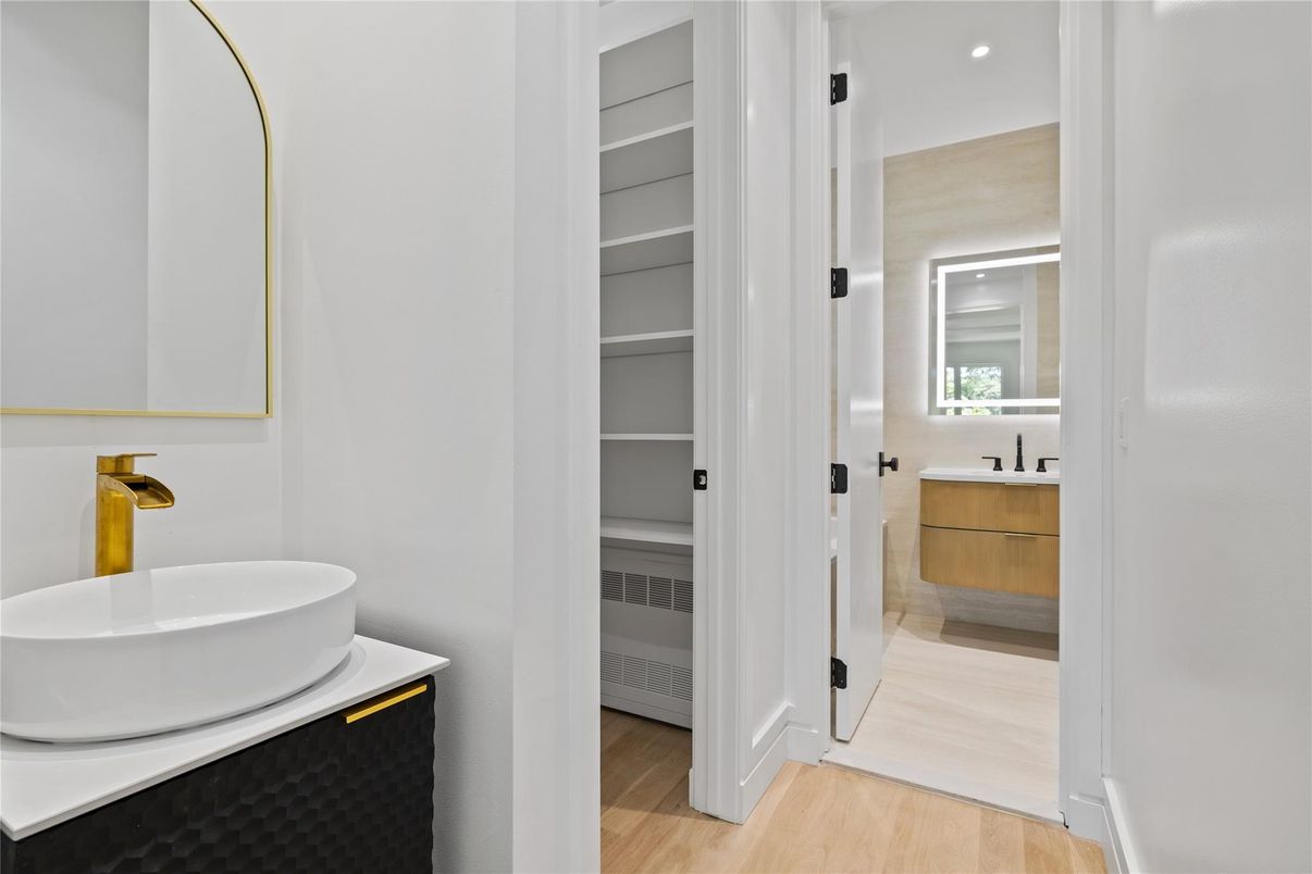 Bathroom, Interior, Recessed Lighting, Wood Texture Flooring