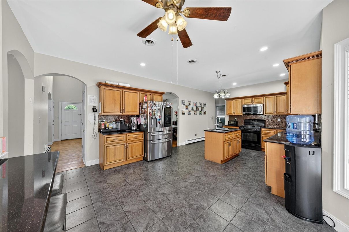 Interior, Kitchen, Pendant Lights, Recessed Lighting, Stainless Steel Appliances