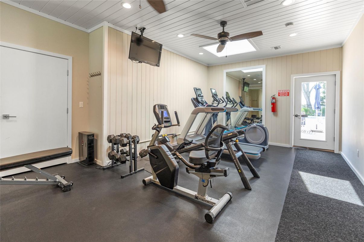 Fitness Equipment, Interior, Recessed Lighting