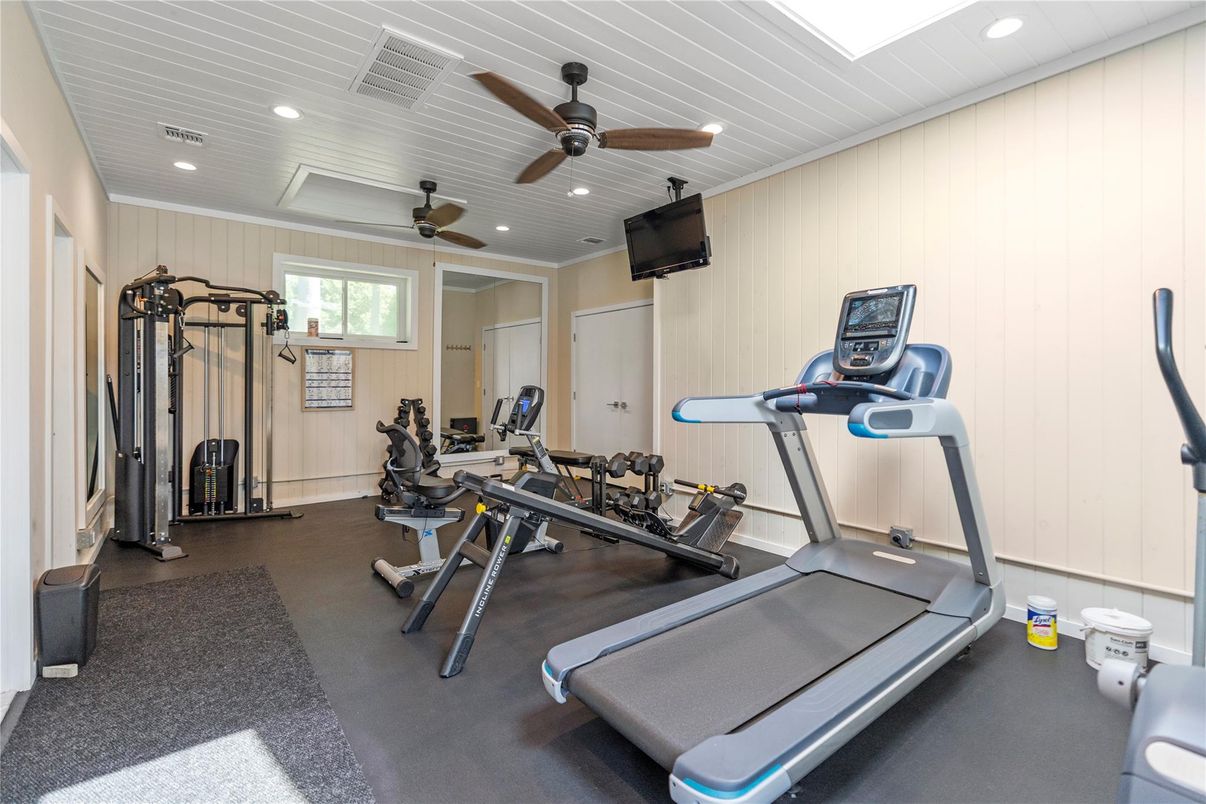 Fitness Equipment, Interior, Recessed Lighting