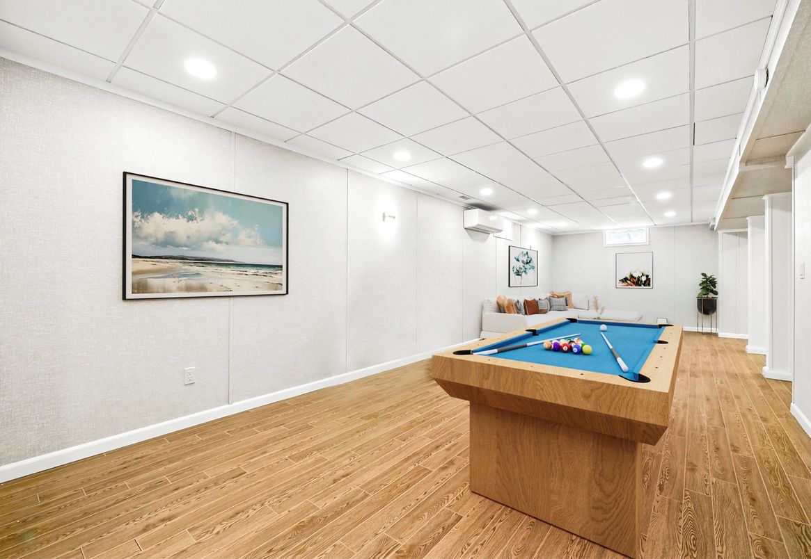 Billiard Table, Game Room, Interior, Recessed Lighting, Wood Texture Flooring