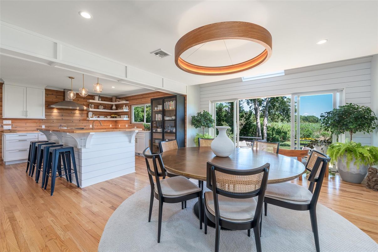 Dining room, Interior, Kitchen, Pendant Lights, Recessed Lighting, Wood Texture Flooring