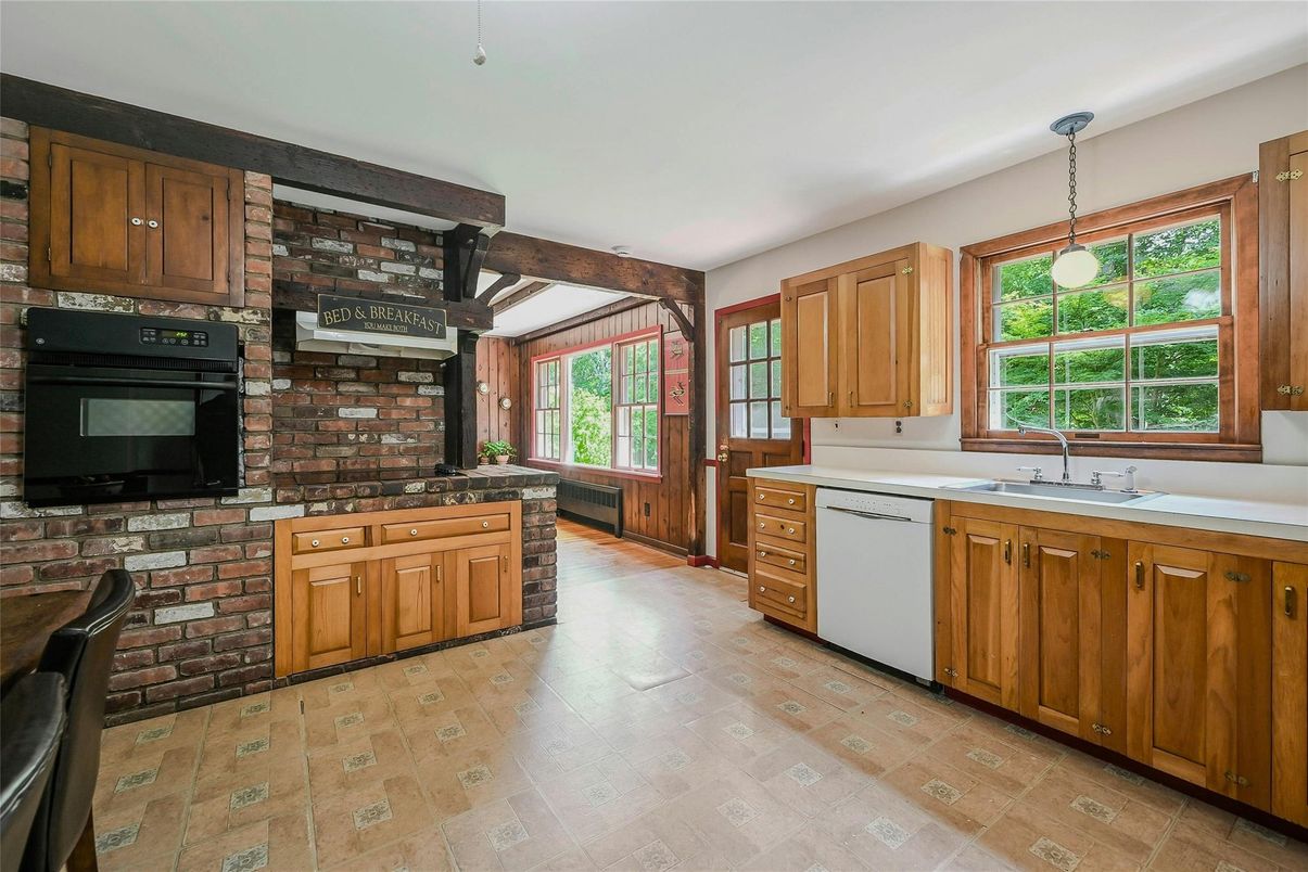 Interior, Kitchen, Pendant Lights, Stone Walls, Wooden Beams