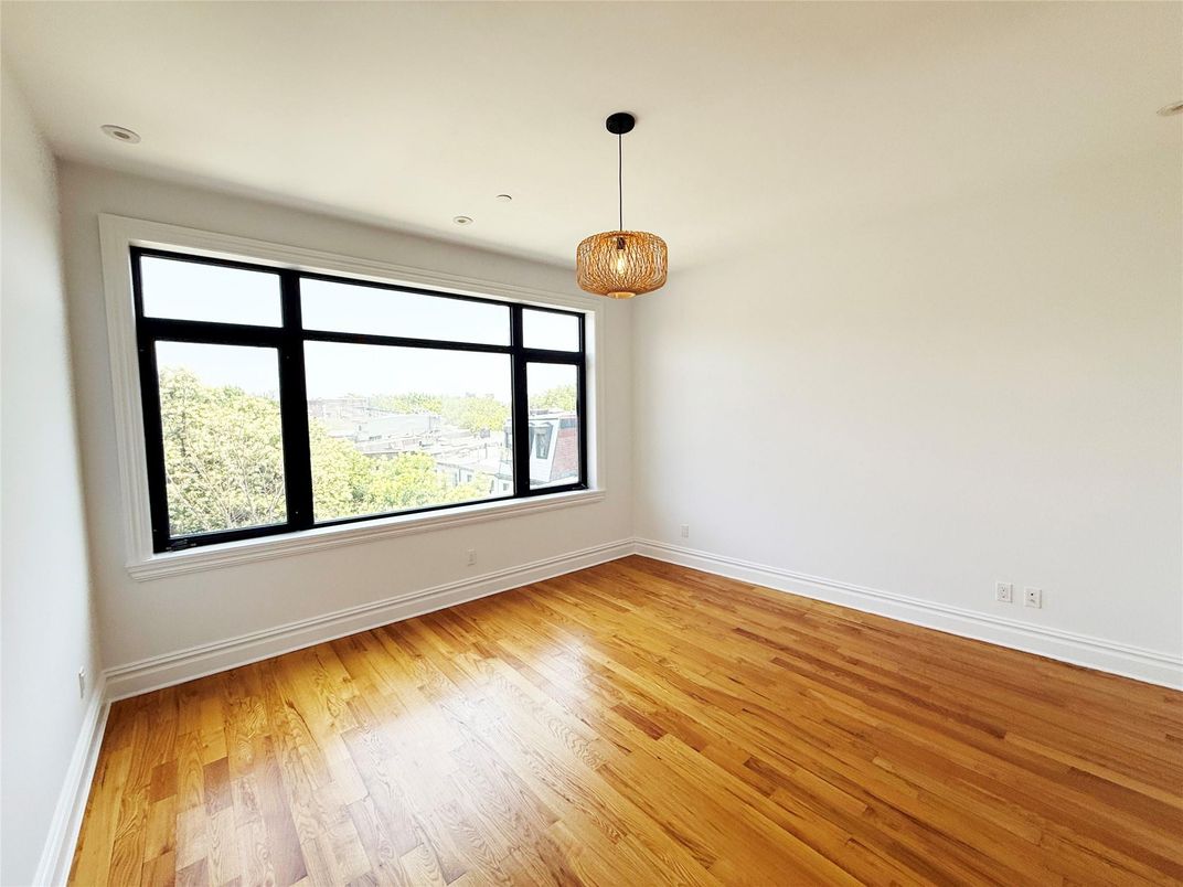 Empty room, Interior, Pendant Lights, Recessed Lighting, Wood Texture Flooring