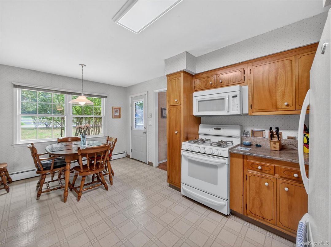 Dining room, Interior, Kitchen, Pendant Lights