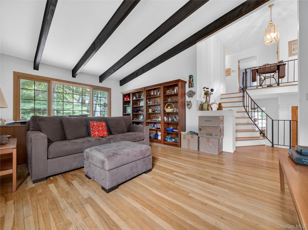 Interior, Living room, Pendant Lights, Wooden Beams, Wood Texture Flooring