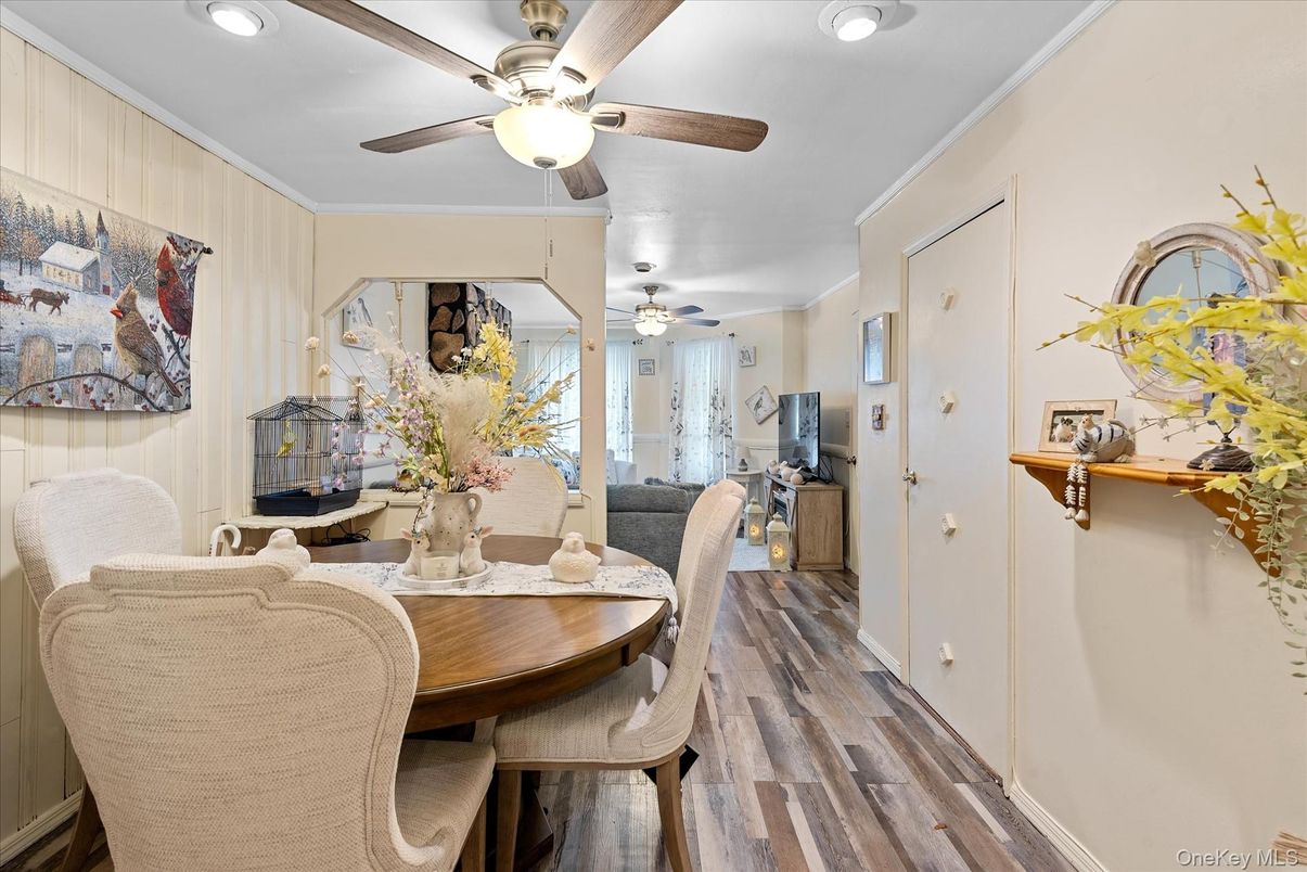 Dining room, Interior, Recessed Lighting, Wood Texture Flooring