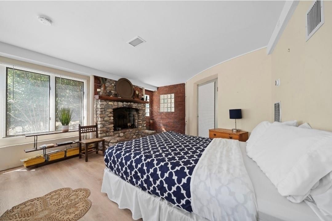 Bedroom, Fireplace, Interior, Wood Texture Flooring