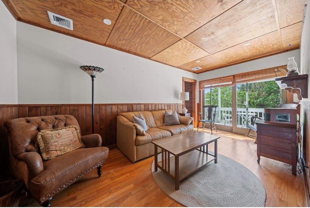 Interior, Living room, Recessed Lighting, Wooden Ceilings, Wood Texture Flooring