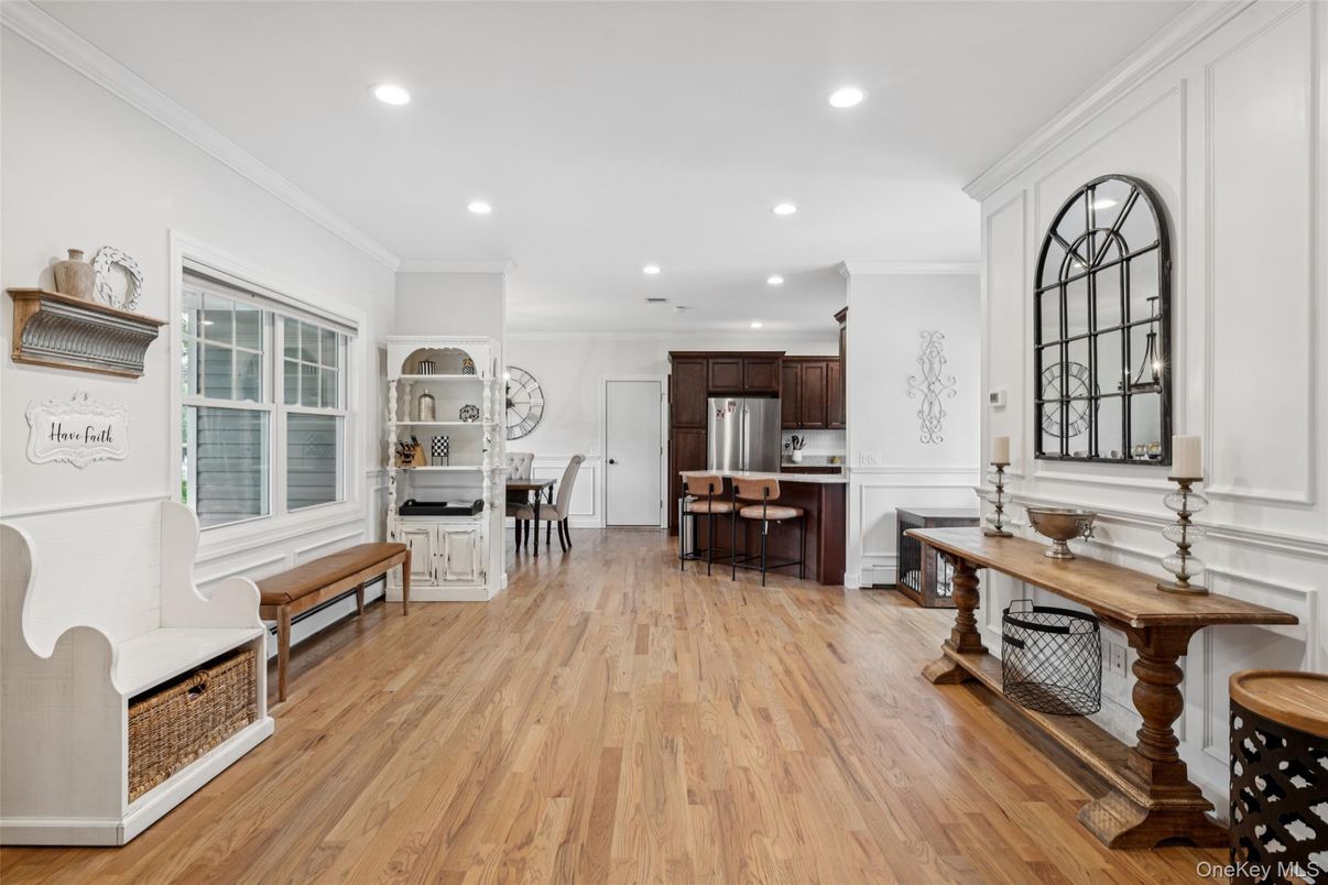 Dining room, Interior, Kitchen, Recessed Lighting, Stainless Steel Appliances, Wood Texture Flooring