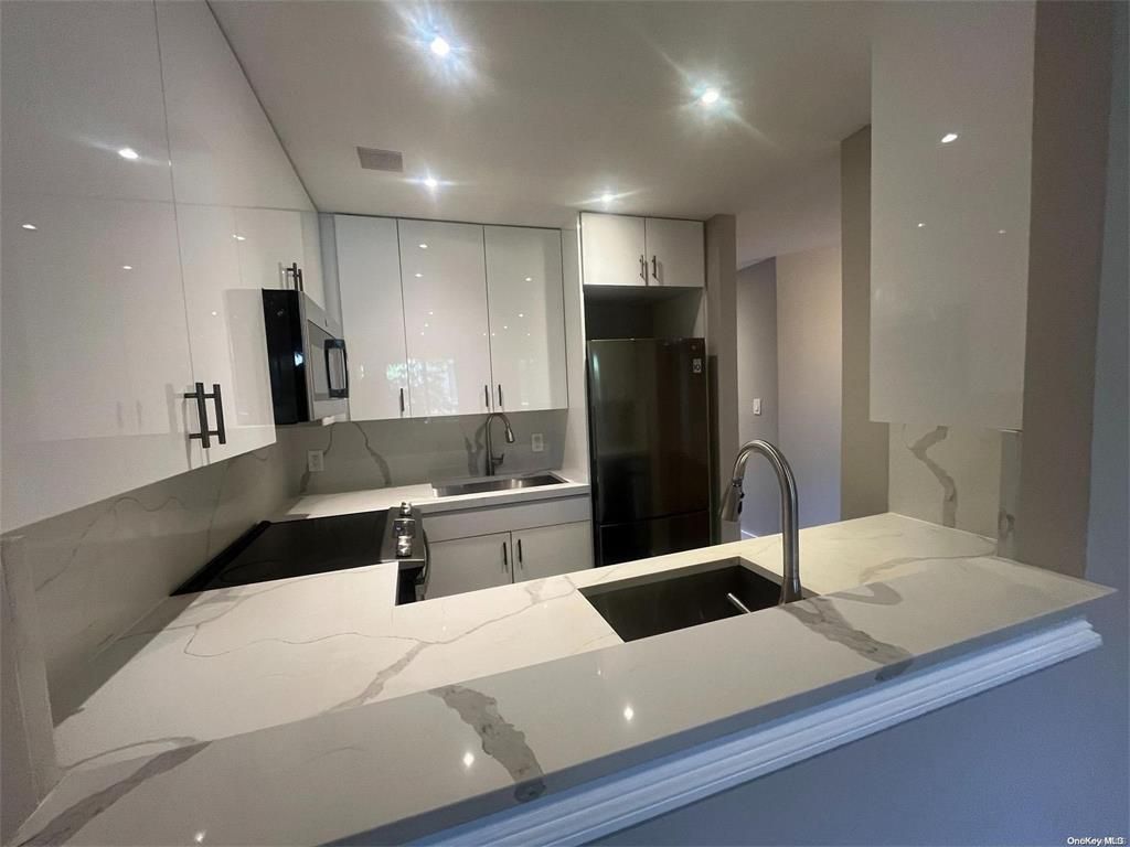 Interior, Kitchen, Recessed Lighting