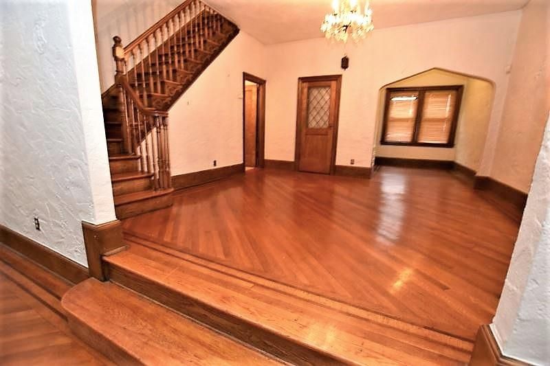 Chandelier, Interior, Wood Texture Flooring