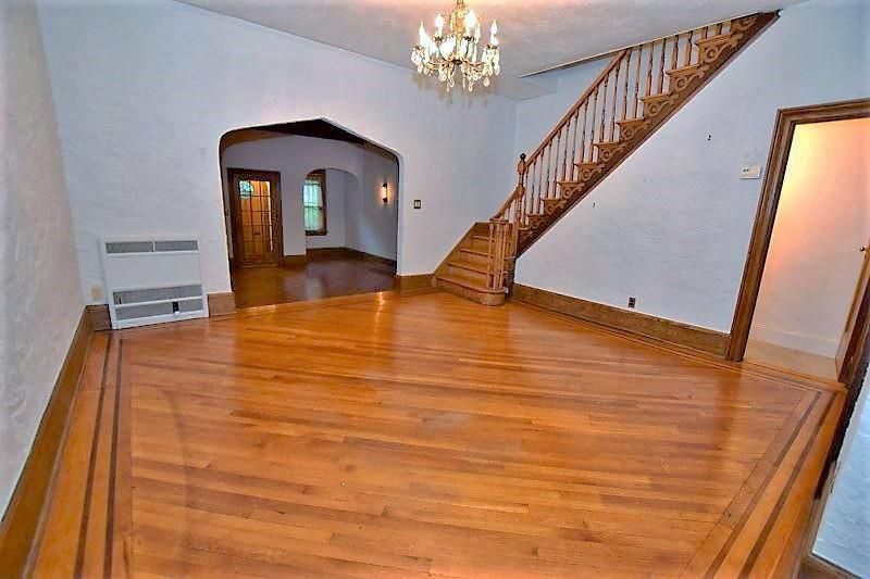 Chandelier, Empty room, Interior, Wood Texture Flooring