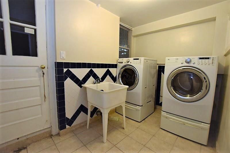 Interior, Washer