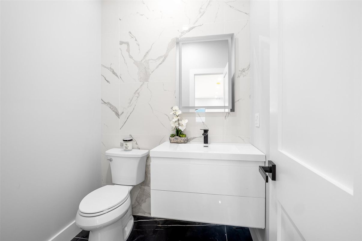 Bathroom, Interior, Marble, Marble Walls