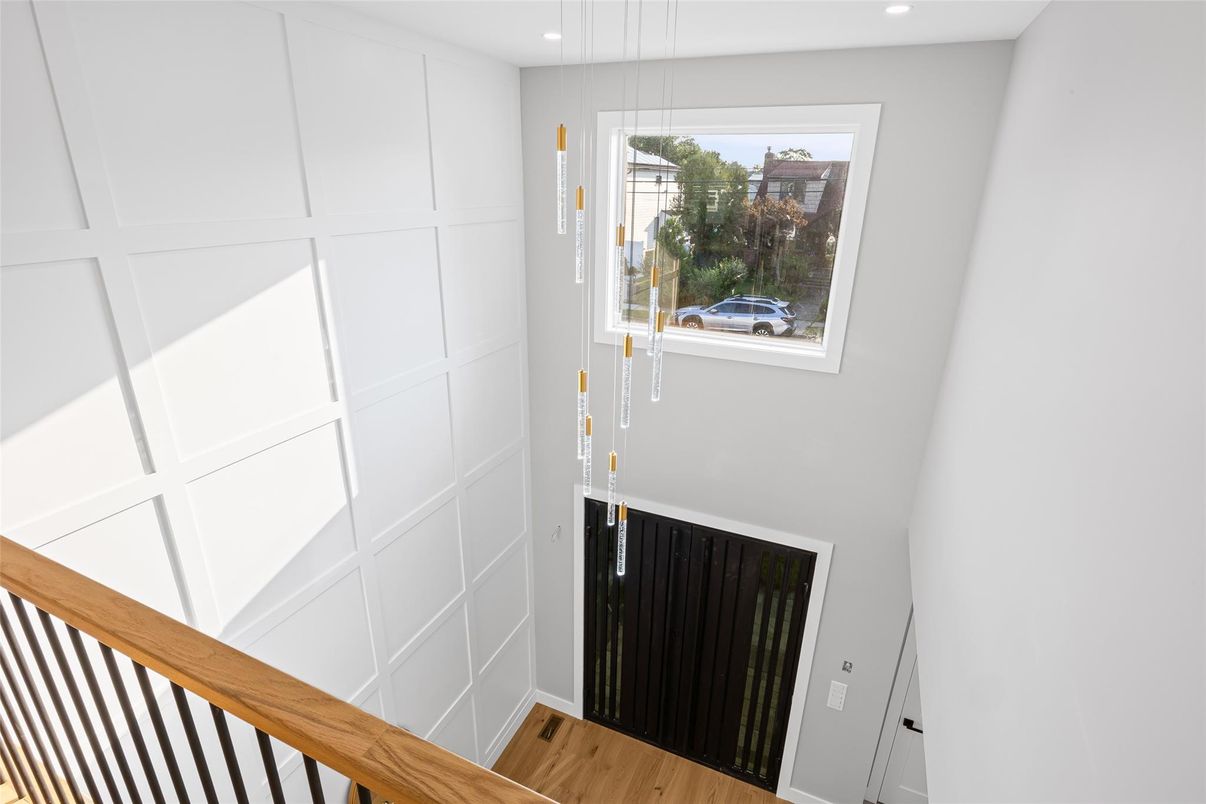 Interior, Pendant Lights, Recessed Lighting, Wood Texture Flooring