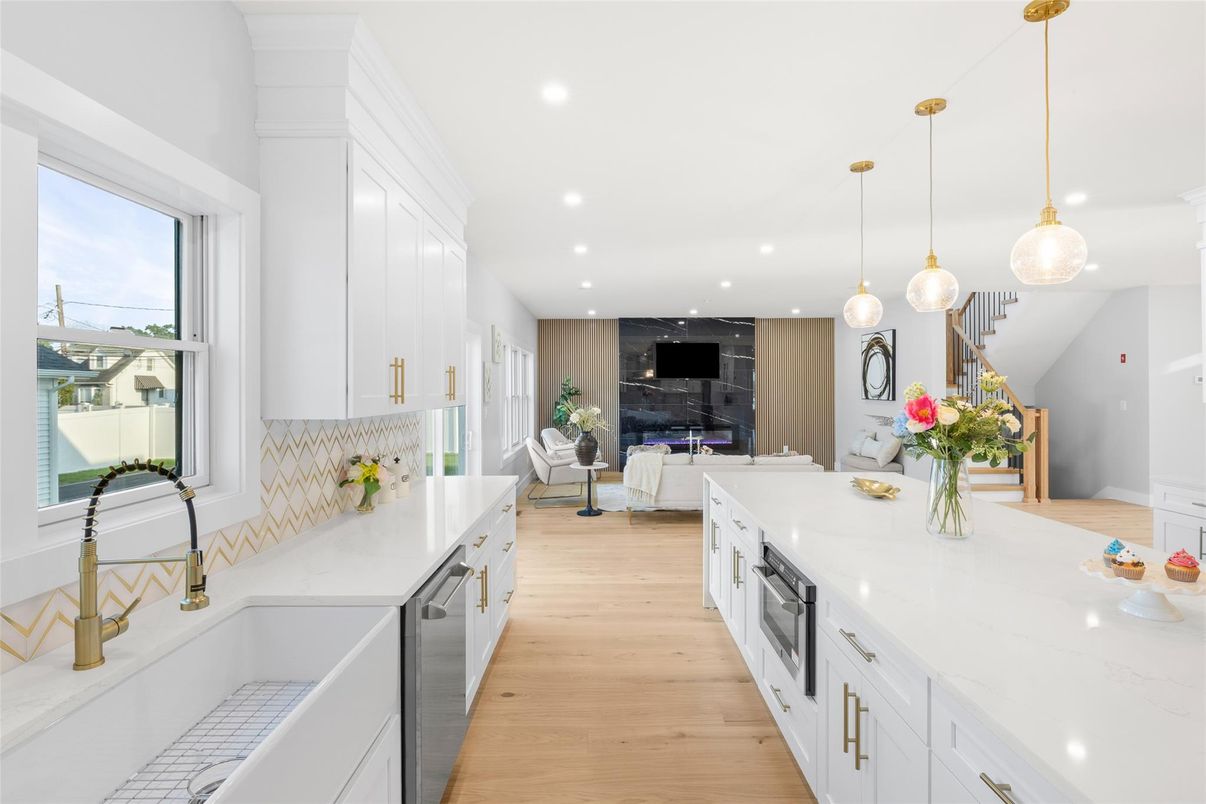 Interior, Kitchen, Pendant Lights, Recessed Lighting, Wood Texture Flooring