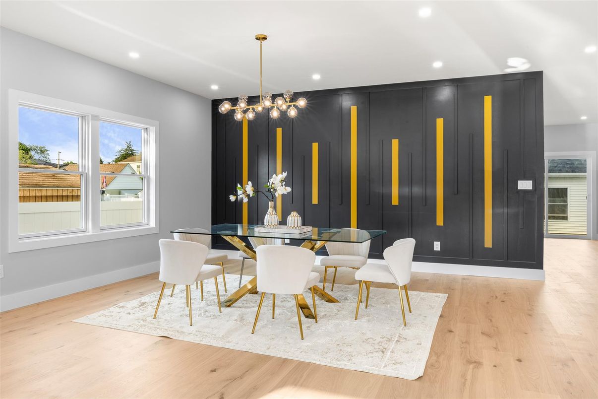 Dining room, Interior, Pendant Lights, Recessed Lighting, Wood Texture Flooring