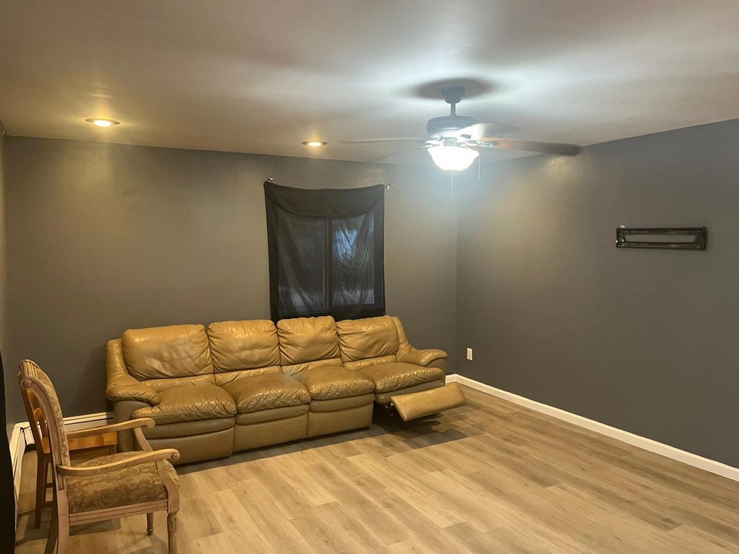 Interior, Recessed Lighting, Wood Texture Flooring