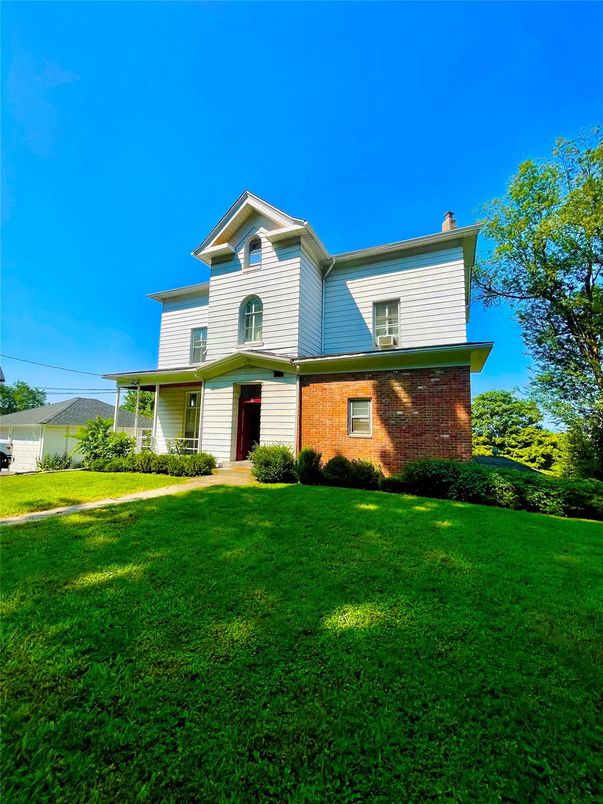 Backyard, Exterior, Facade, Brick Facade, Queen Anne Victorian