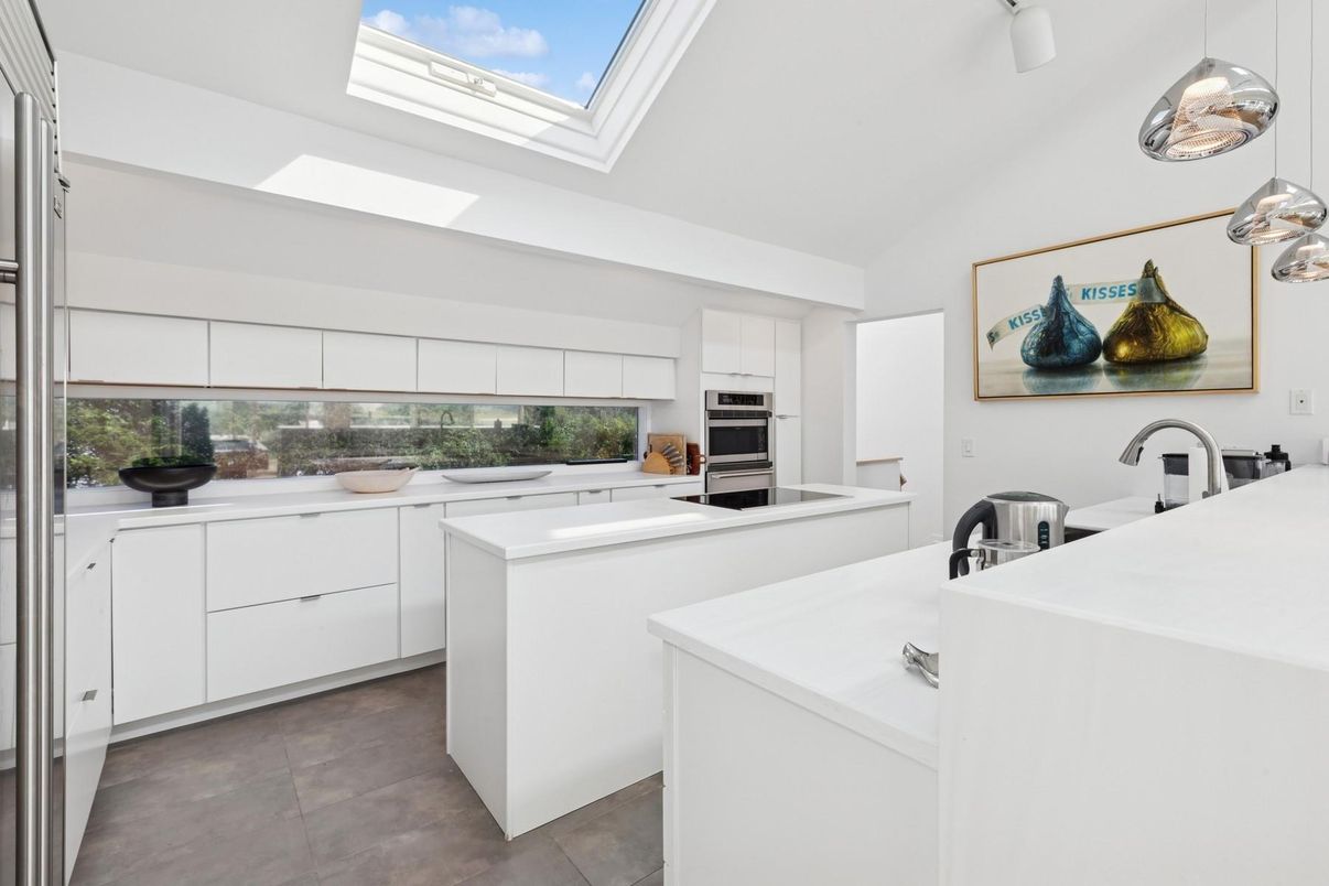 Interior, Kitchen, Pendant Lights, Stainless Steel Appliances