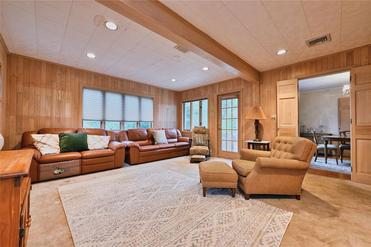 Dining room, Interior, Living room, Recessed Lighting, Wooden Walls