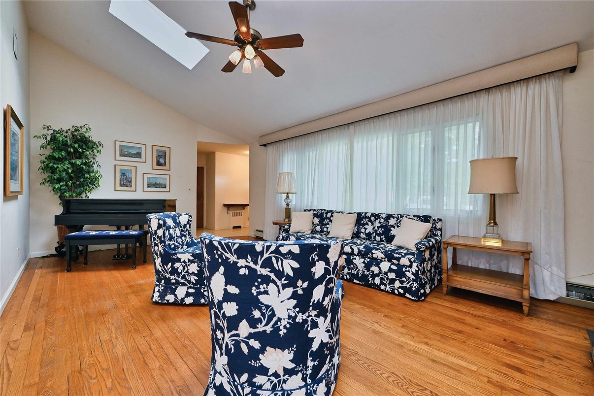Interior, Living room, Piano, Wood Texture Flooring