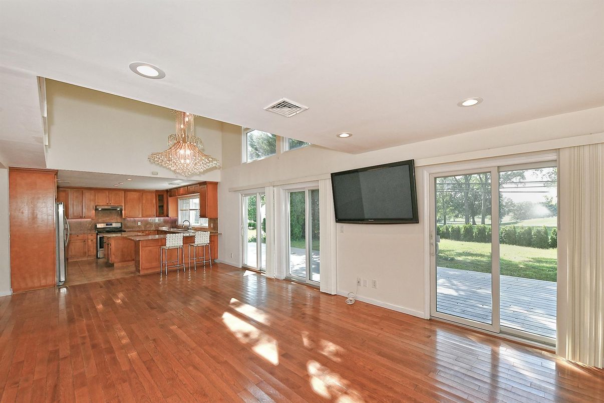 Chandelier, Interior, Kitchen, Recessed Lighting, Stainless Steel Appliances, Wood Texture Flooring