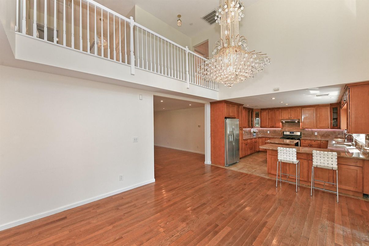 Chandelier, Interior, Kitchen, Recessed Lighting, Stainless Steel Appliances, Wood Texture Flooring