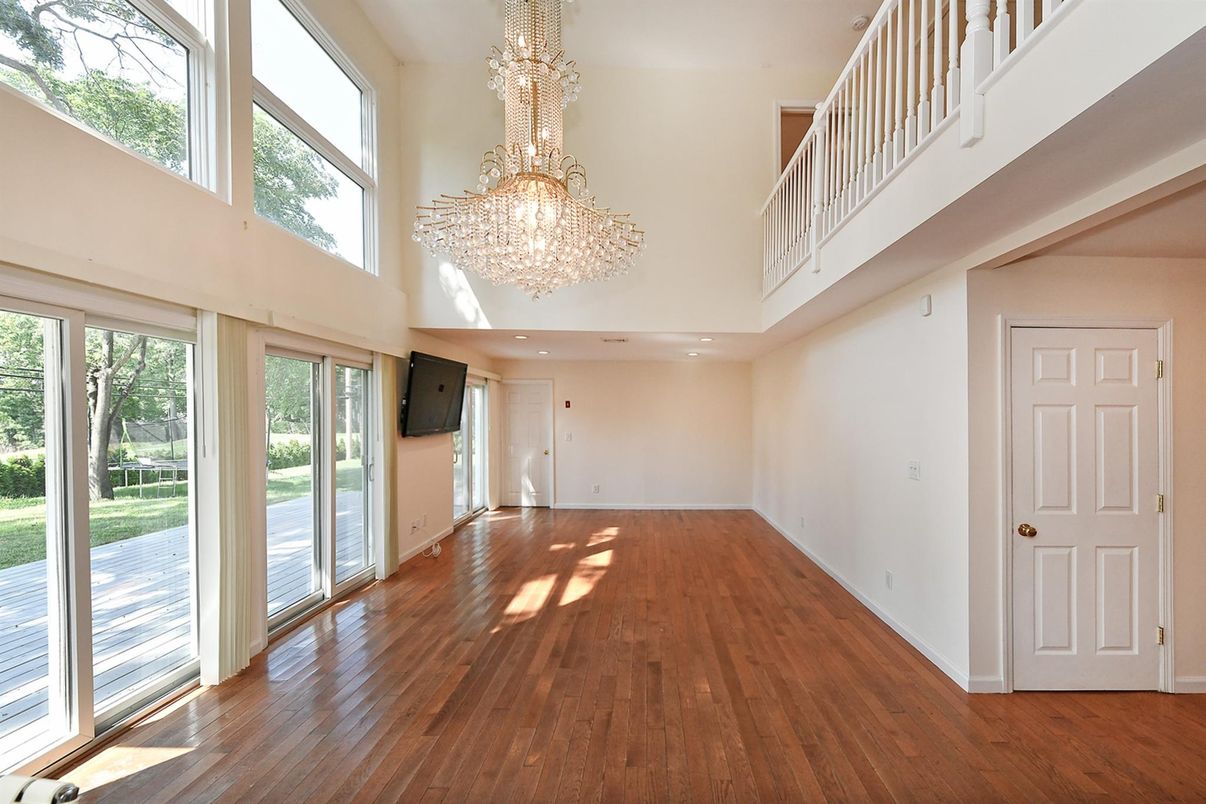 Chandelier, Interior, Recessed Lighting, Wood Texture Flooring