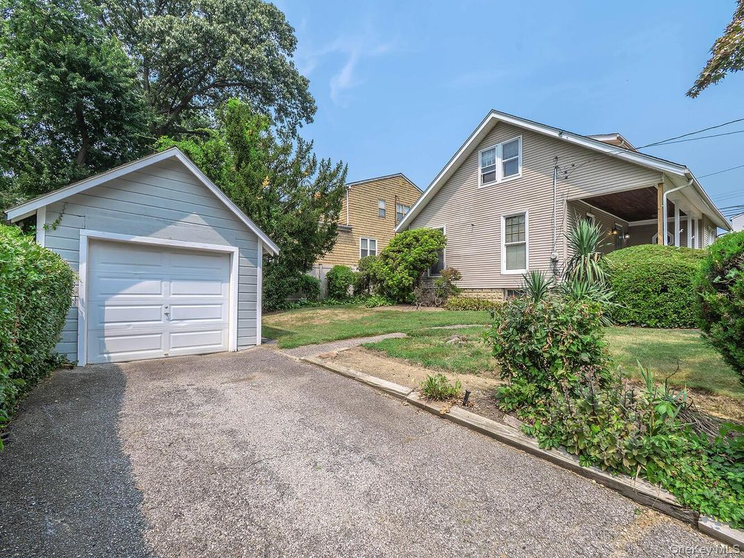 Backyard, Detached Garage, Exterior