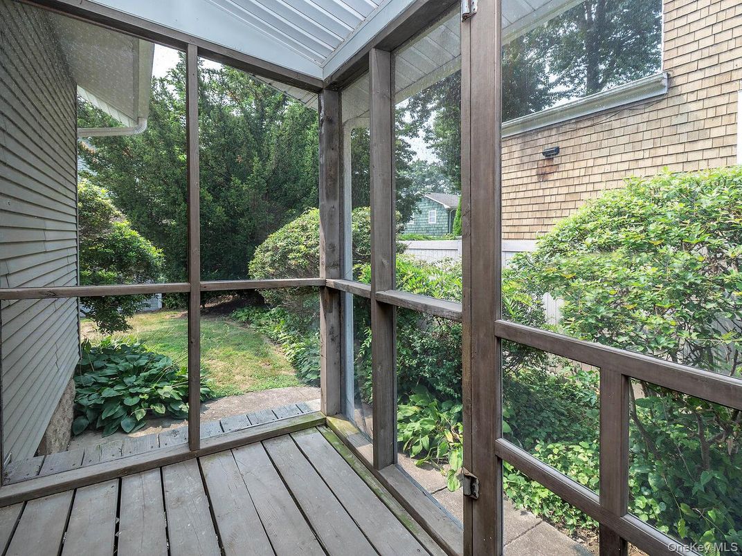 Interior, Sun Room, Wood Texture Flooring