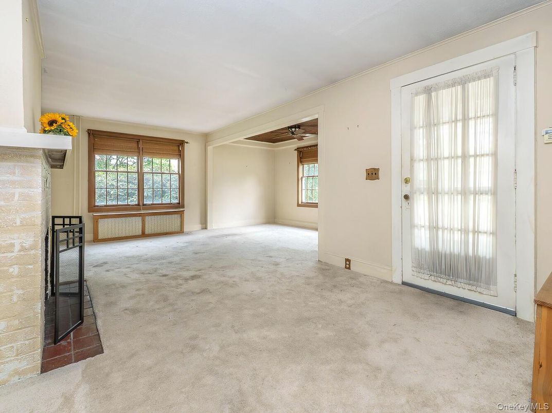 Empty room, Fireplace, Interior