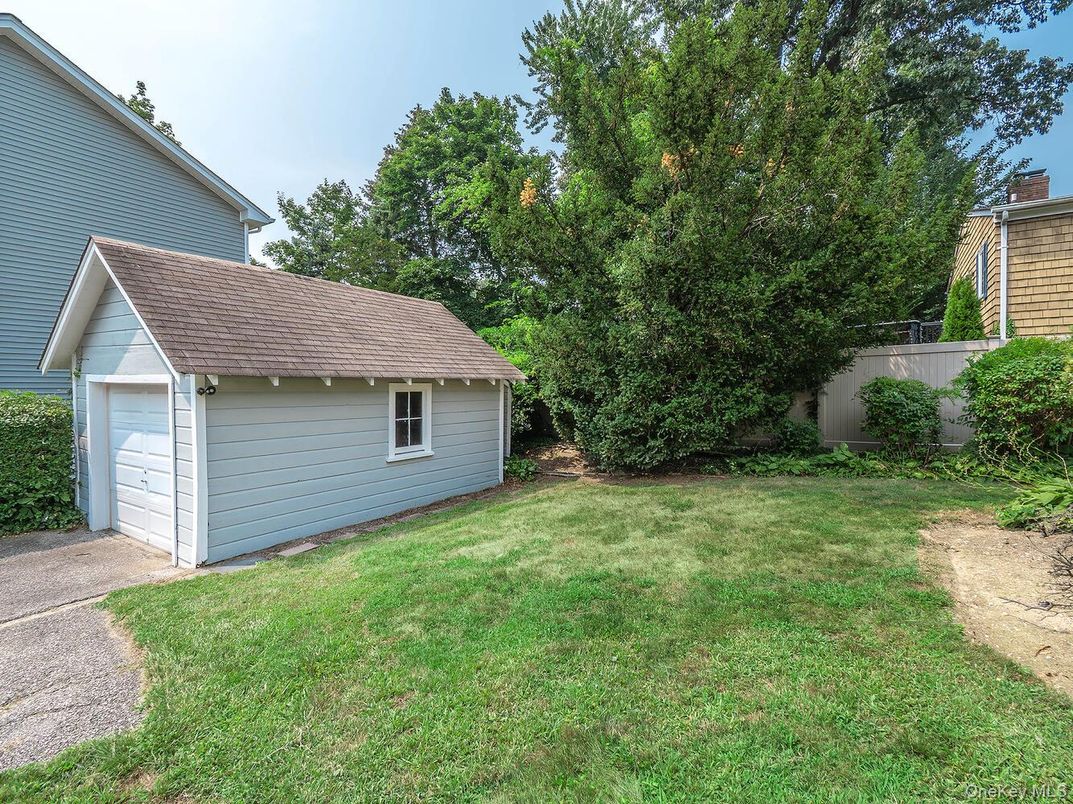 Backyard, Detached Garage, Exterior
