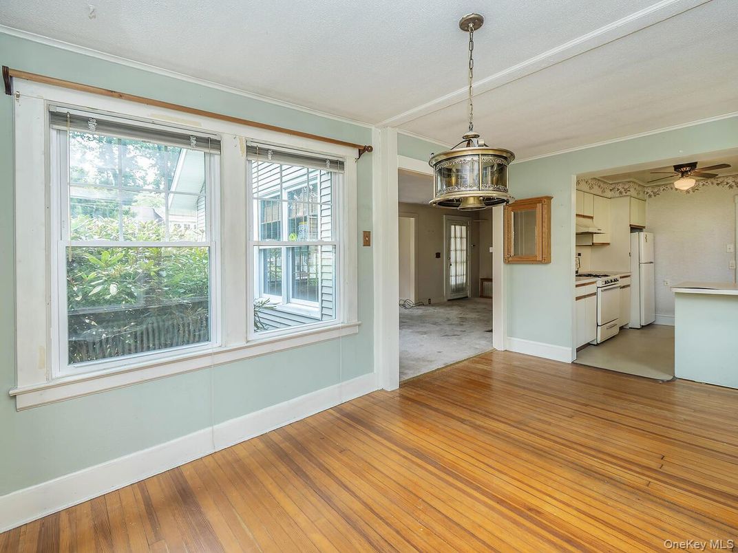 Empty room, Interior, Kitchen, Pendant Lights, Wood Texture Flooring