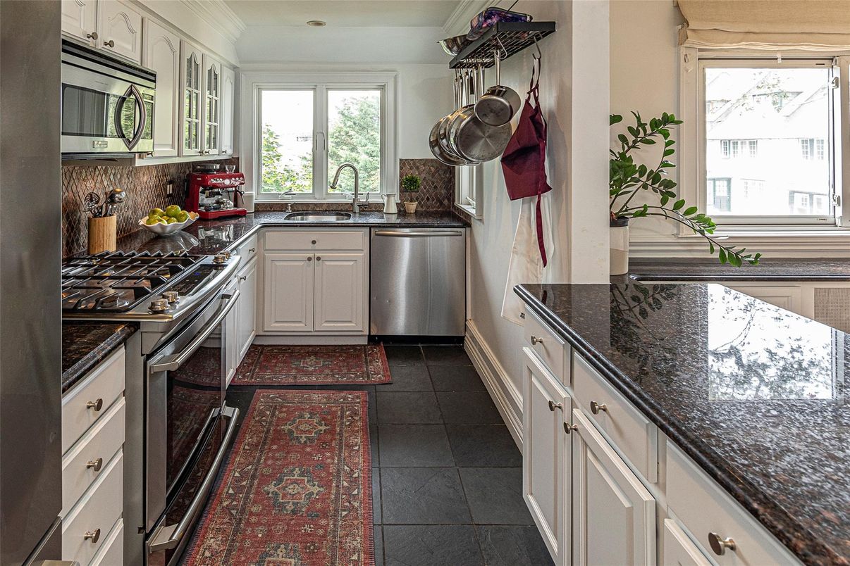 Interior, Kitchen, Stainless Steel Appliances
