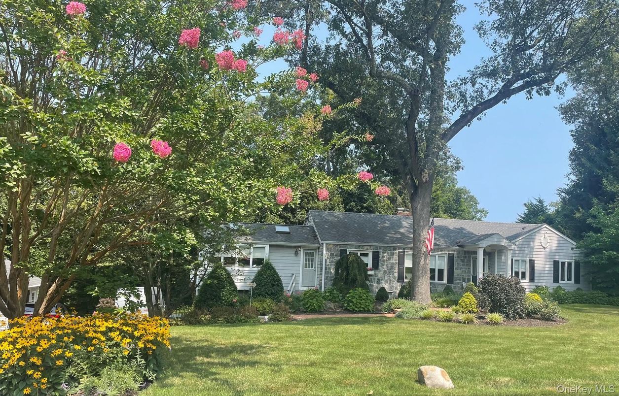 Backyard, Exterior, Facade, Ranch