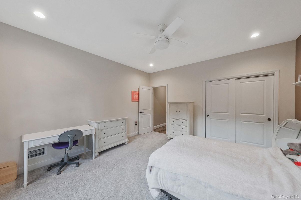 Bedroom, Home Office, Interior, Recessed Lighting