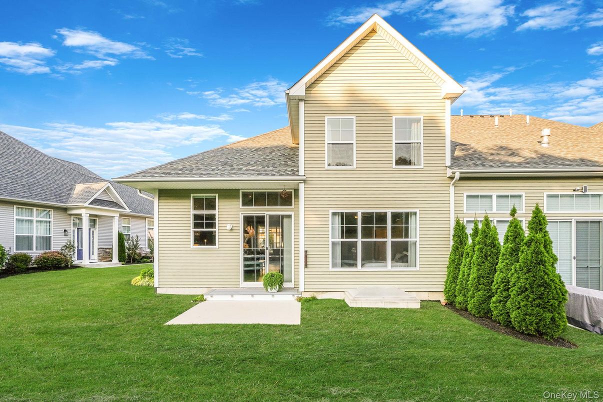 Exterior, Facade, Farmhouse