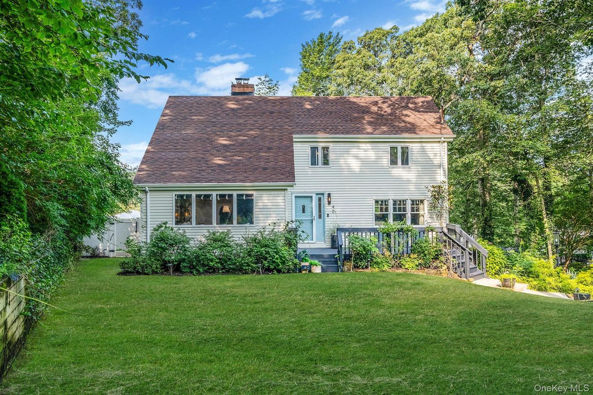 Backyard, Exterior, Facade, Cape Cod