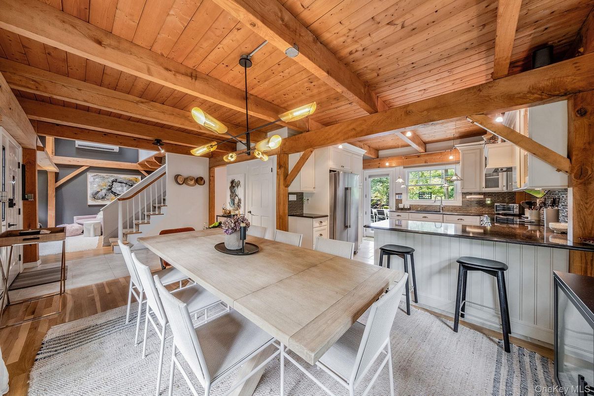 Dining room, Interior, Kitchen, Pendant Lights, Wooden Beams, Wooden Ceilings, Wood Texture Flooring